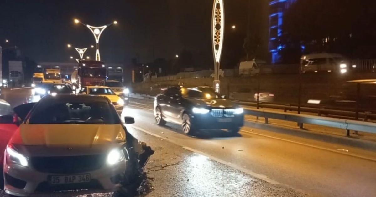 kocaelide trafik durma noktasina geldi 4 arac RXYXcWtq.jpg