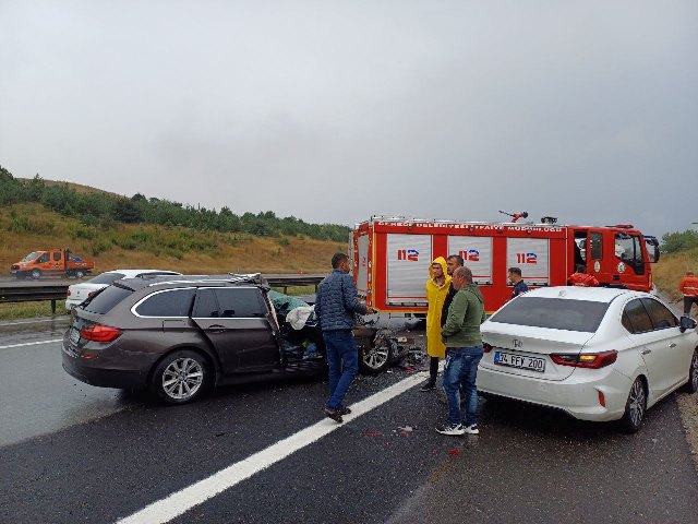 Bolu'da zincirleme trafik kazasında 4 kişi yaralandı