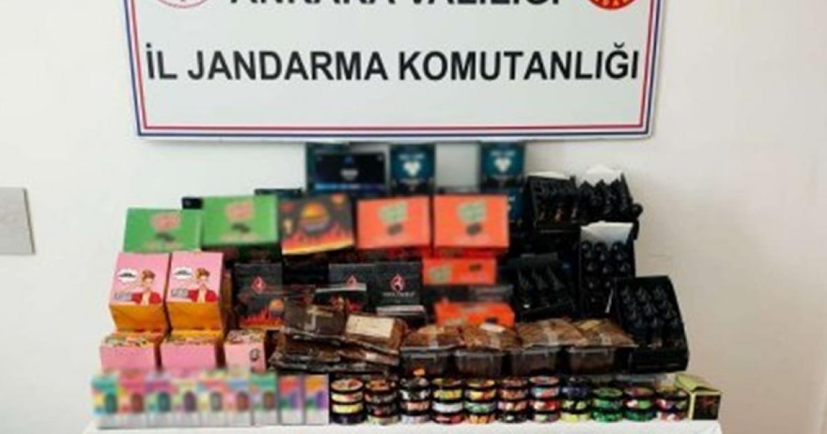 ankarada jandarma binlerce dolu makaron ele gecirdi hk8cV6ZO.jpg