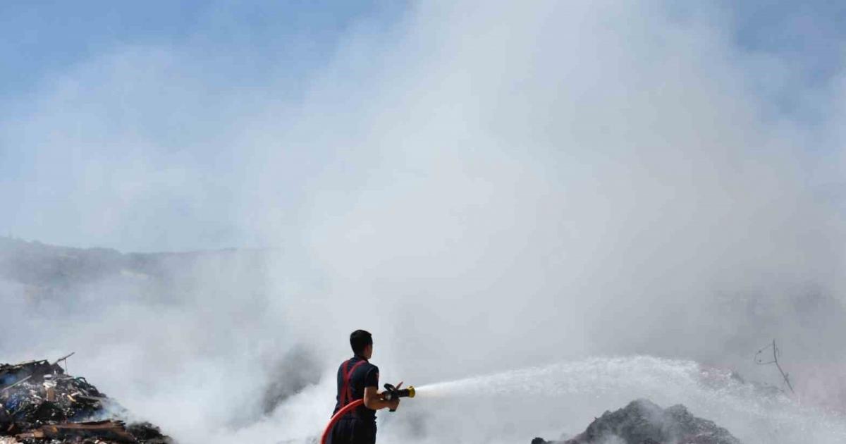 kastamonu tosya sanayisinde korkutan yangin 8vSdW62z.jpg