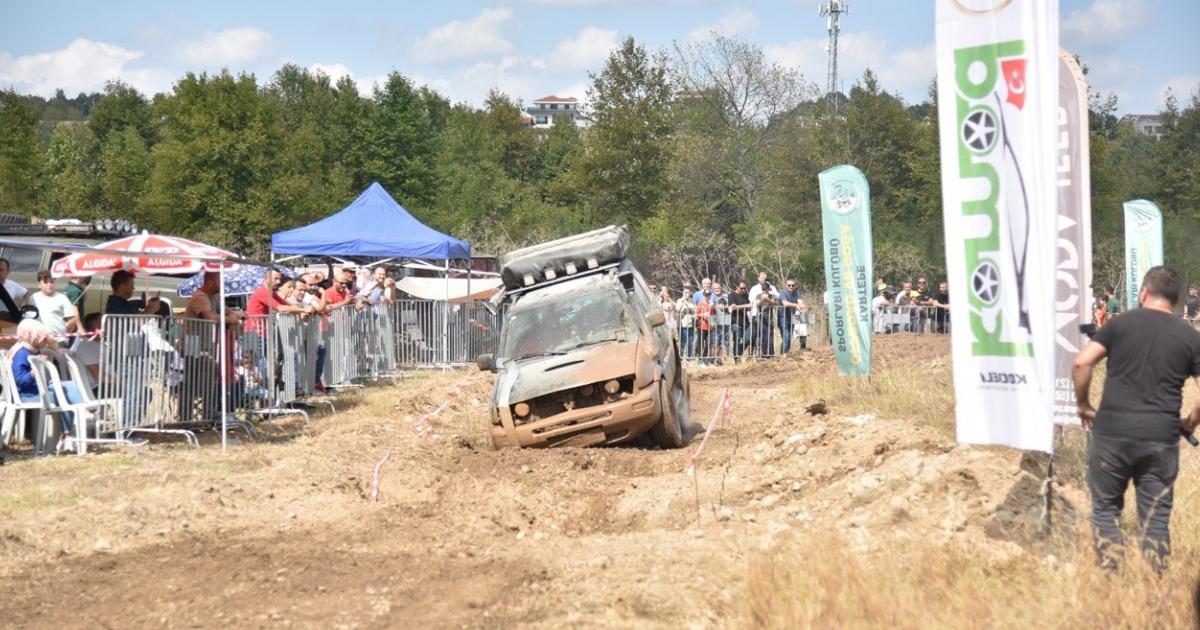 kocaelide duzenlenen off road senligi nefes kesti Plpk3N4S.jpg