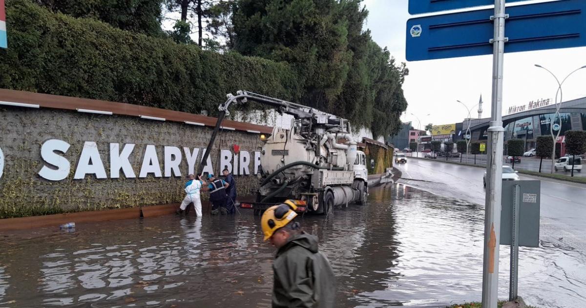 sakaryada yagis mesai araliksiz suruyor mxqSE3QZ.jpg