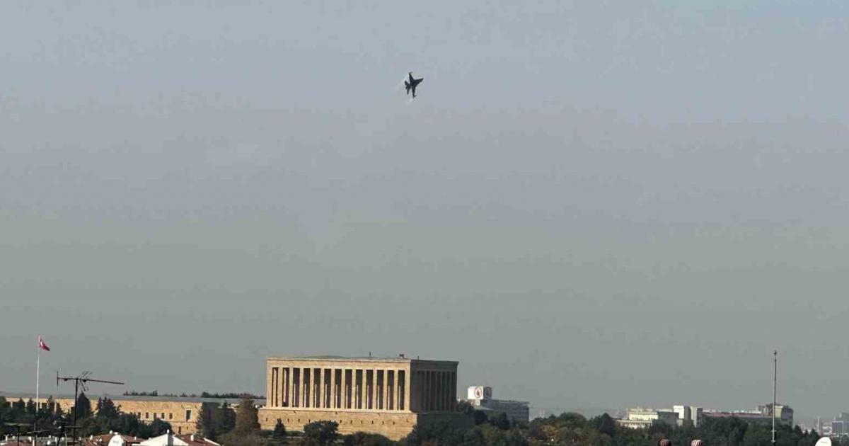 soloturkten anitkabir semalarinda 100 yil gosterisi Iy2w4Gpa.jpg