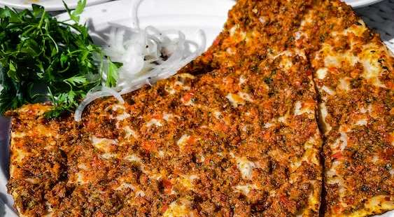 Lahmacun Gorseli 1