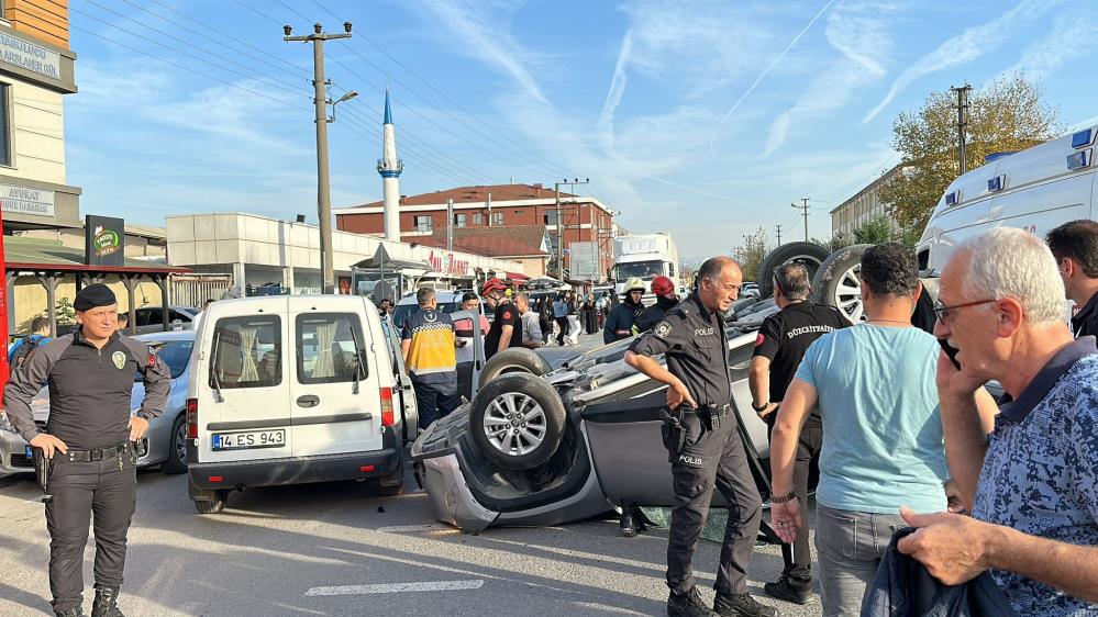 bolu caddesinde trafik kazasi duzce