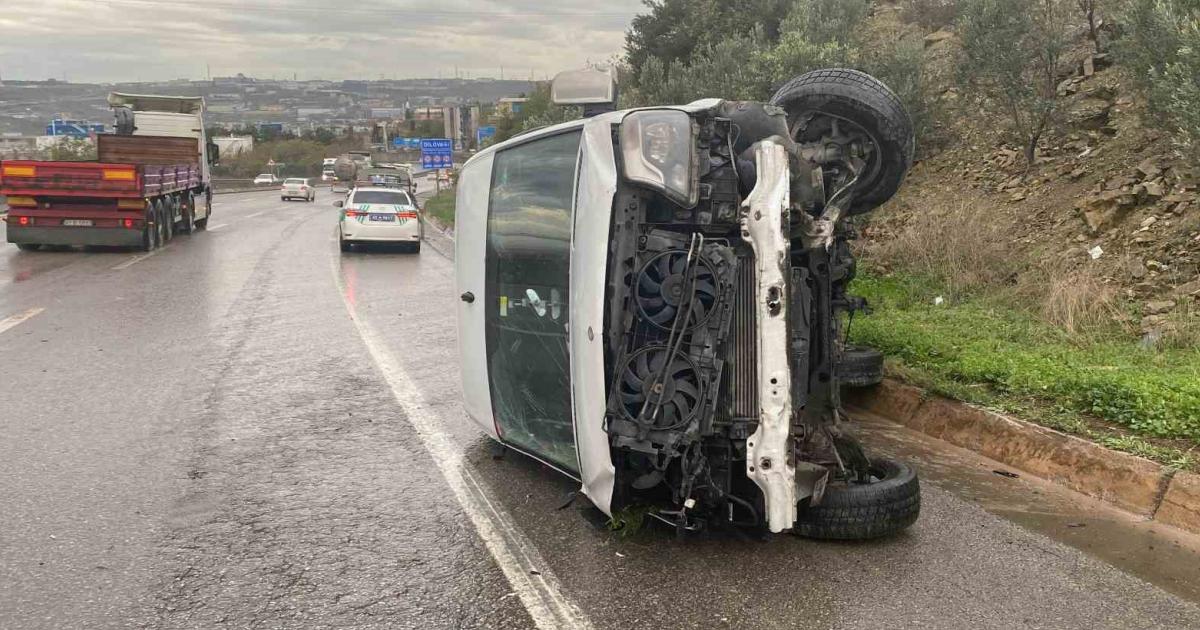 kocaelide isci servisi devrildi yaralilar var HasA1Lcx.jpg