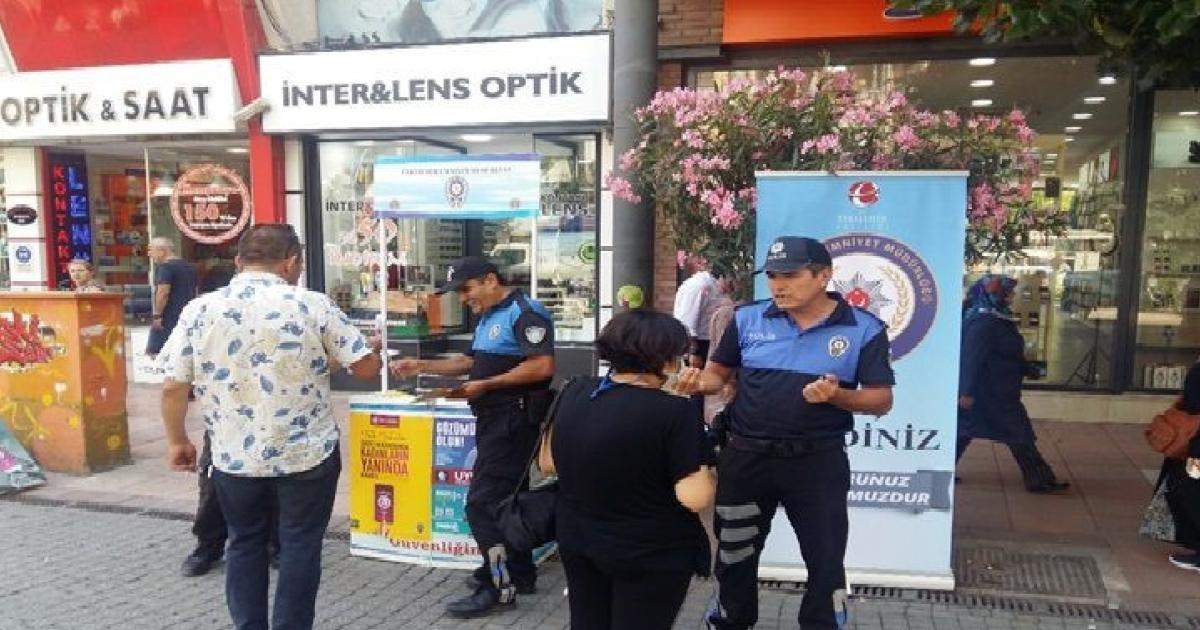 eskisehir polisi on binlerce kisiyi bilgilendirdi 4a6kaLRC.jpg