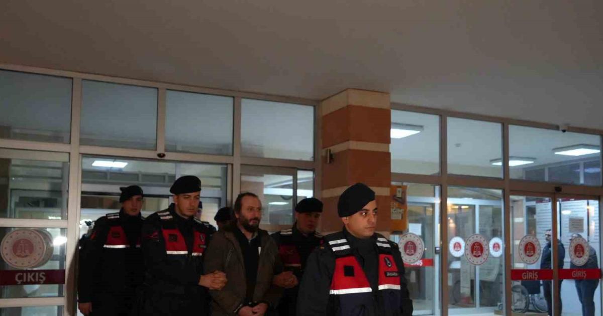 kastamonu merkezli 12 ilde duzenlenen operasyonlarda onlarca kisi gozaltina alindi Eeq5dUnD.jpg