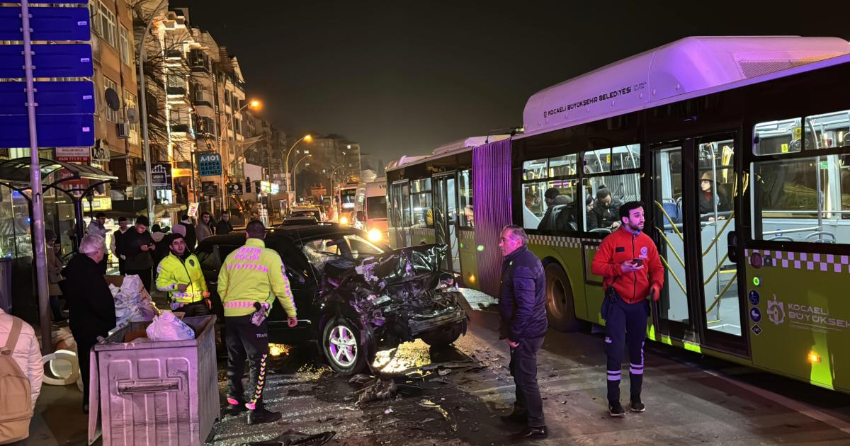 kocaelide zincirleme trafik kazasi 7 yarali X2VLwrzJ.jpg