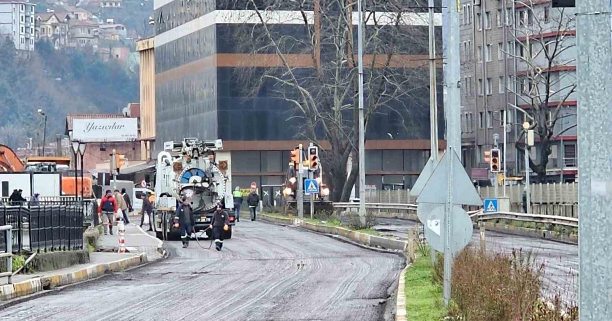 zonguldak cevre yolunda beklenen hamleler gerceklesti KCqE1apf.jpg