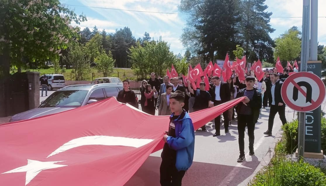 Gerede'de Gençlik Yürüyüşü Yapıldı 1