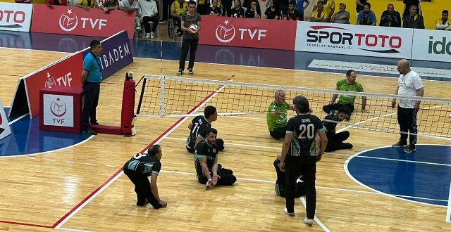 Oturarak Voleybol