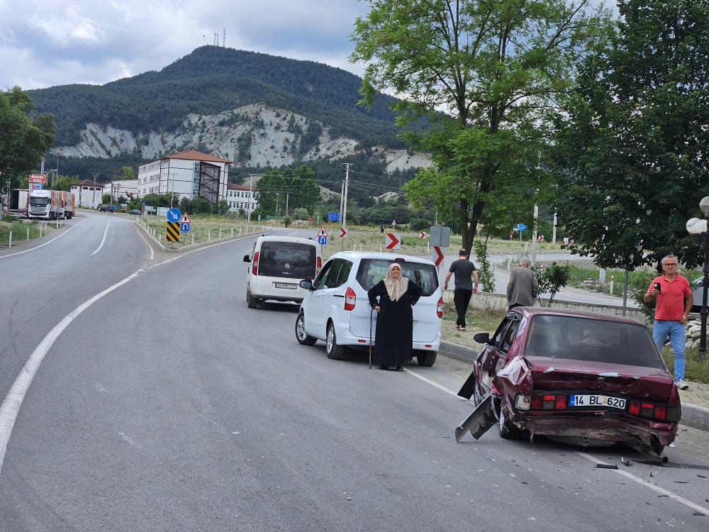 Bolu'da Zincirleme Kaza Felaketin Eşiğinden Dönüldü!