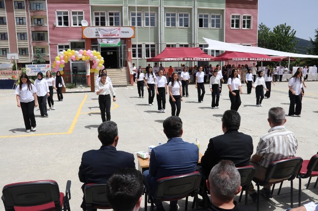 HSÖAL, Bahar Şenliklerini Bilim Fuarıyla Taçlandırdı