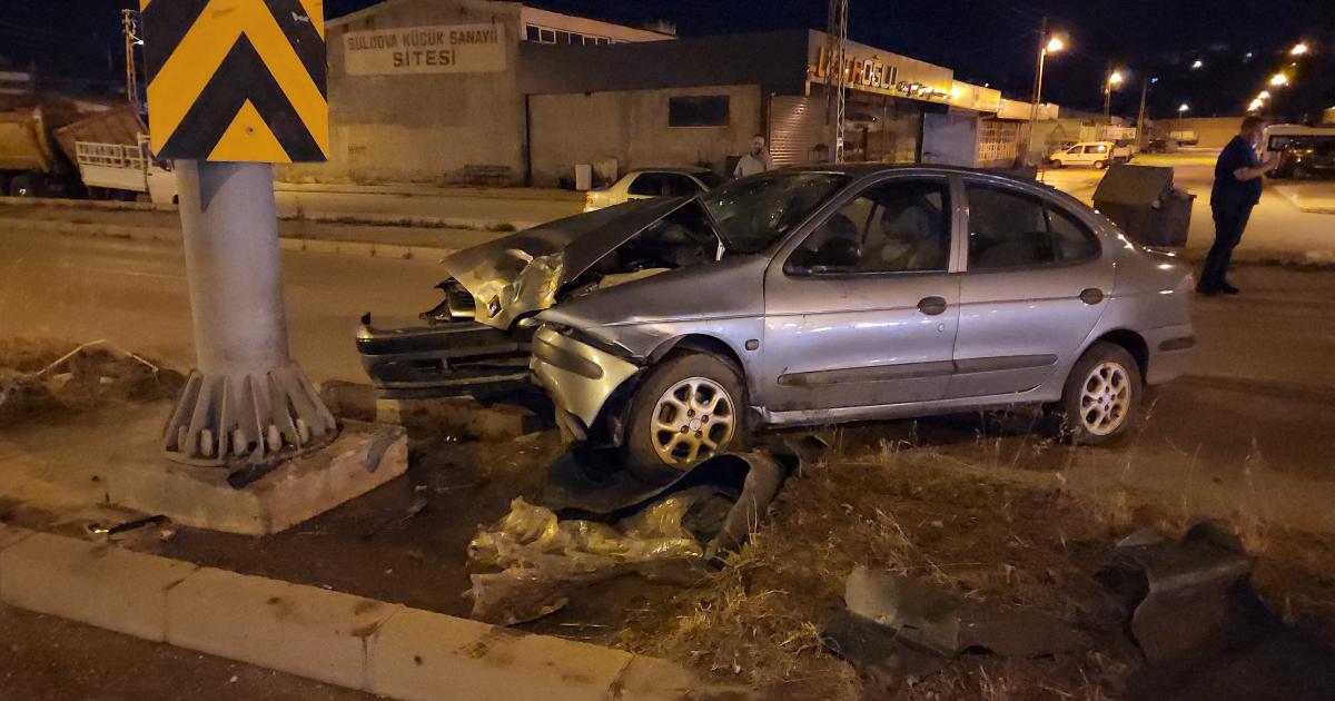 amasya suluovada trafik kazasi iki kisi yaralandi 1pdH8sOX.jpg