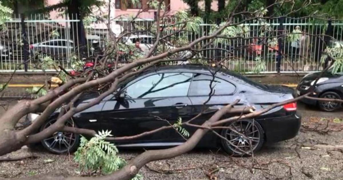 ankara cankayada ortalik karisti milyonluk arac hurdaya dondu U9ke7jlN.jpg