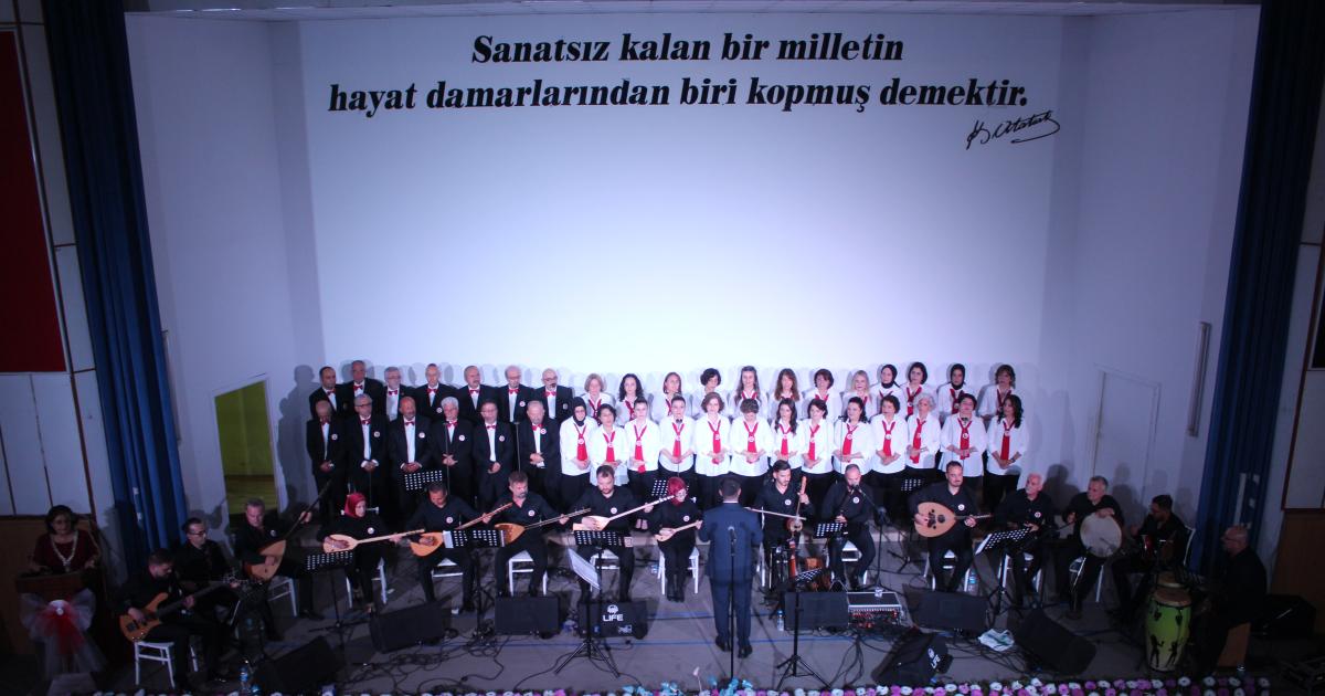 samsunda ilgi ceken konser RS6Qwinm.jpg