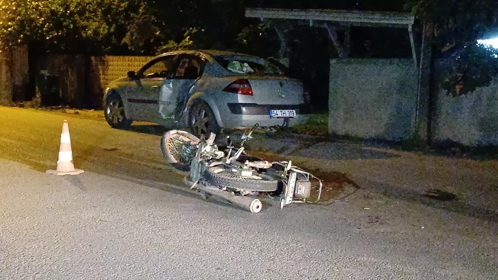 Düzce'de Motosiklet ile Otomobil Çarpıştı