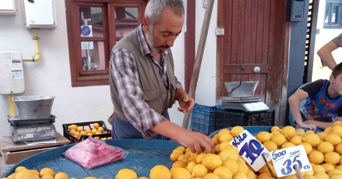 eskisehir pazarlarinda limon cilginligi gakMYZLU.jpg