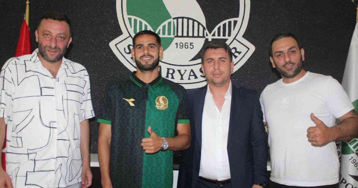 sakaryaspor super ligden oyuncu aldi DARdOTVx.jpg