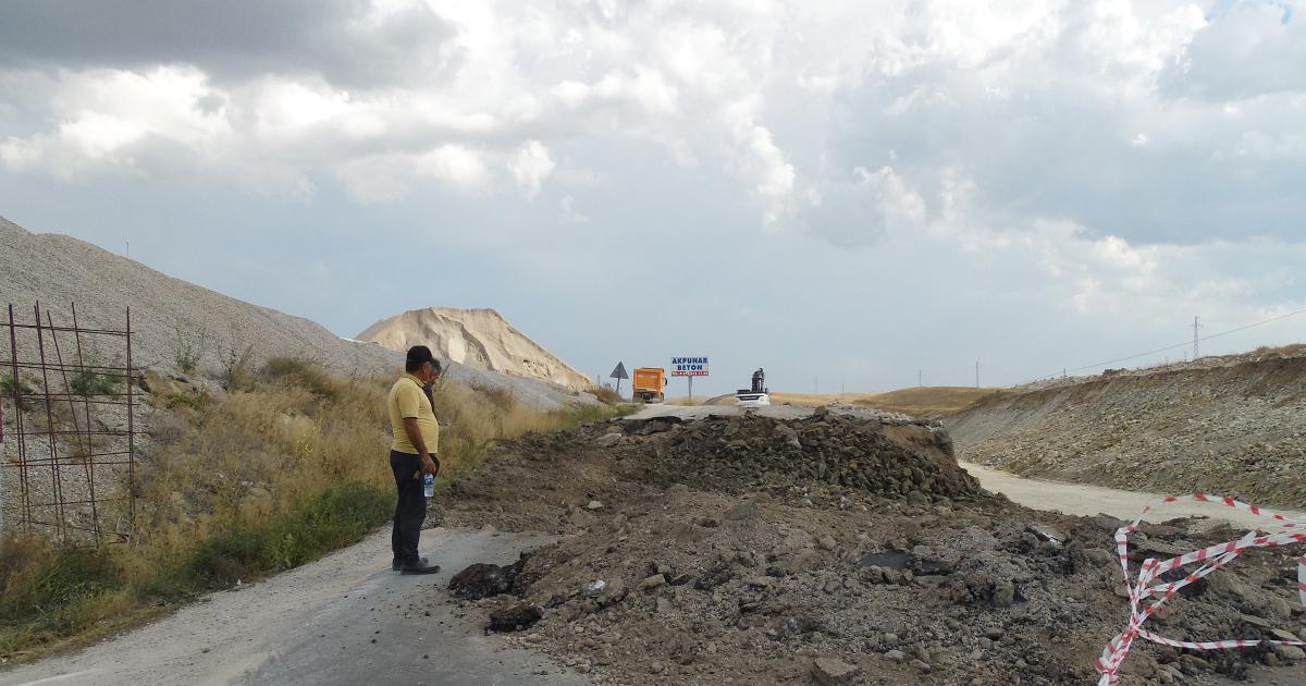 cankirida orta sabanozu kara yolu yapim calismalari 3NzTLlMX.jpg