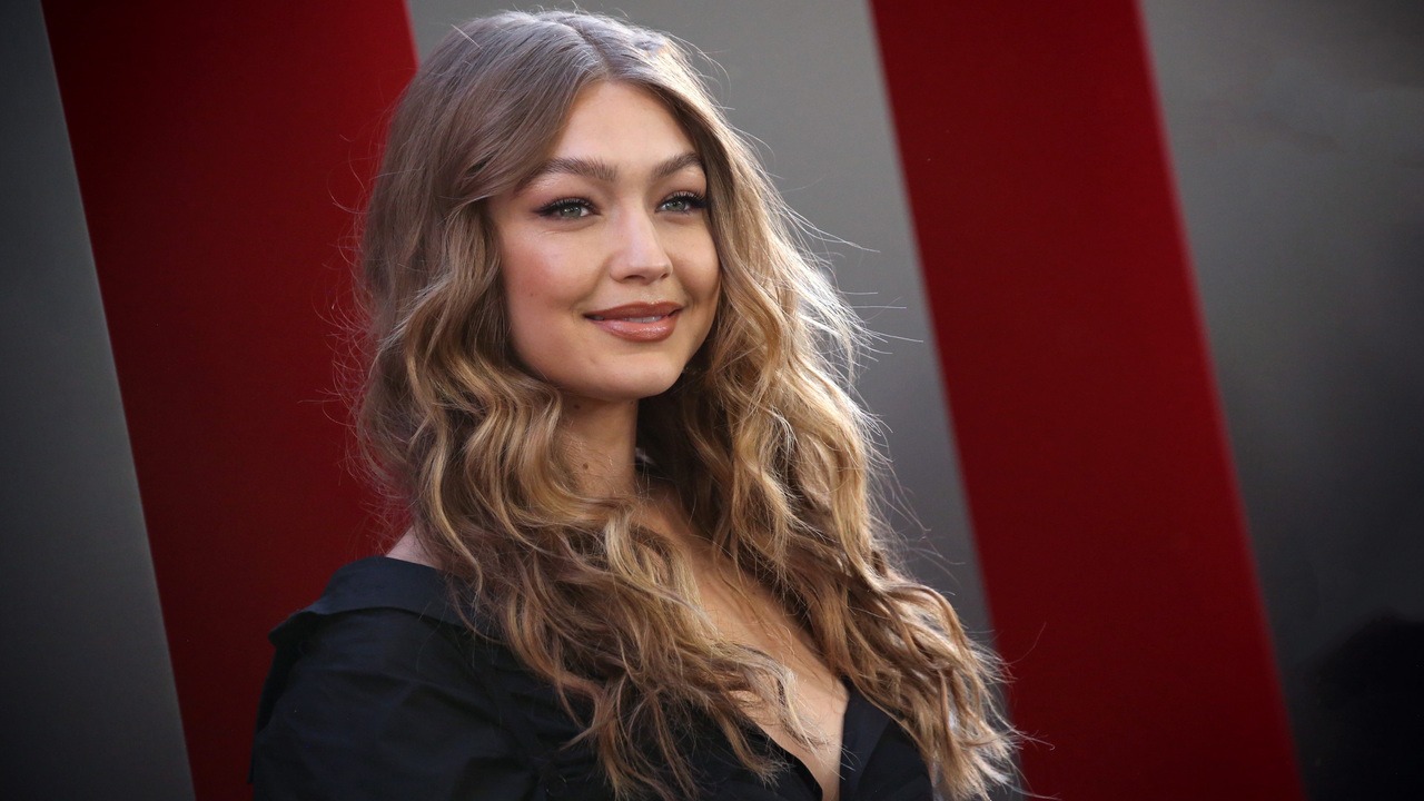 6 Adimda GIGI HADID Stilini Yakalayin