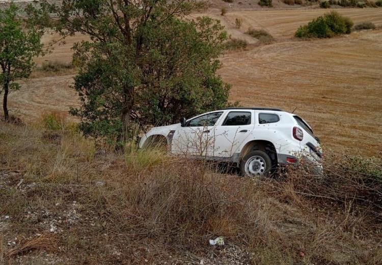 Bolu'da Yoldan Çıkan Cip Son Anda Kurtuldu