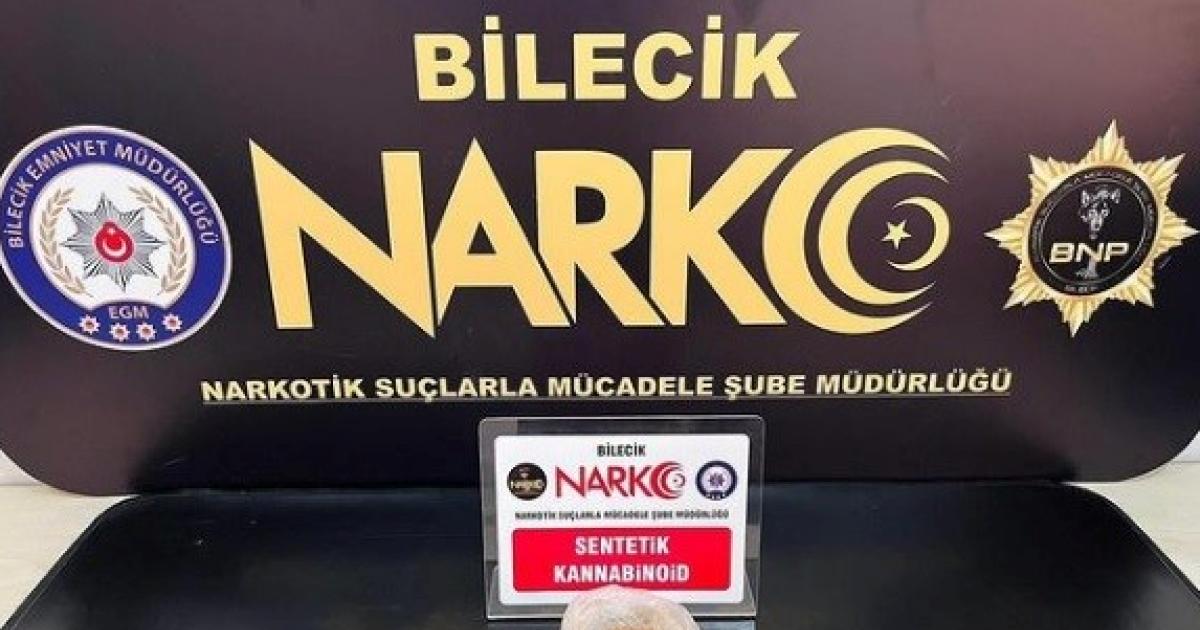 bilecik adliyesi otoparkinda supheli canta alarmi naeEjatl.jpg