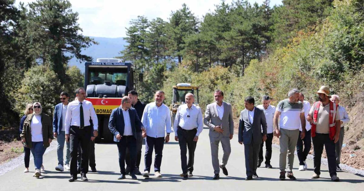 duzcede korugol tabiat parki yol calismalari devam ediyor mg5DcBBr.jpg