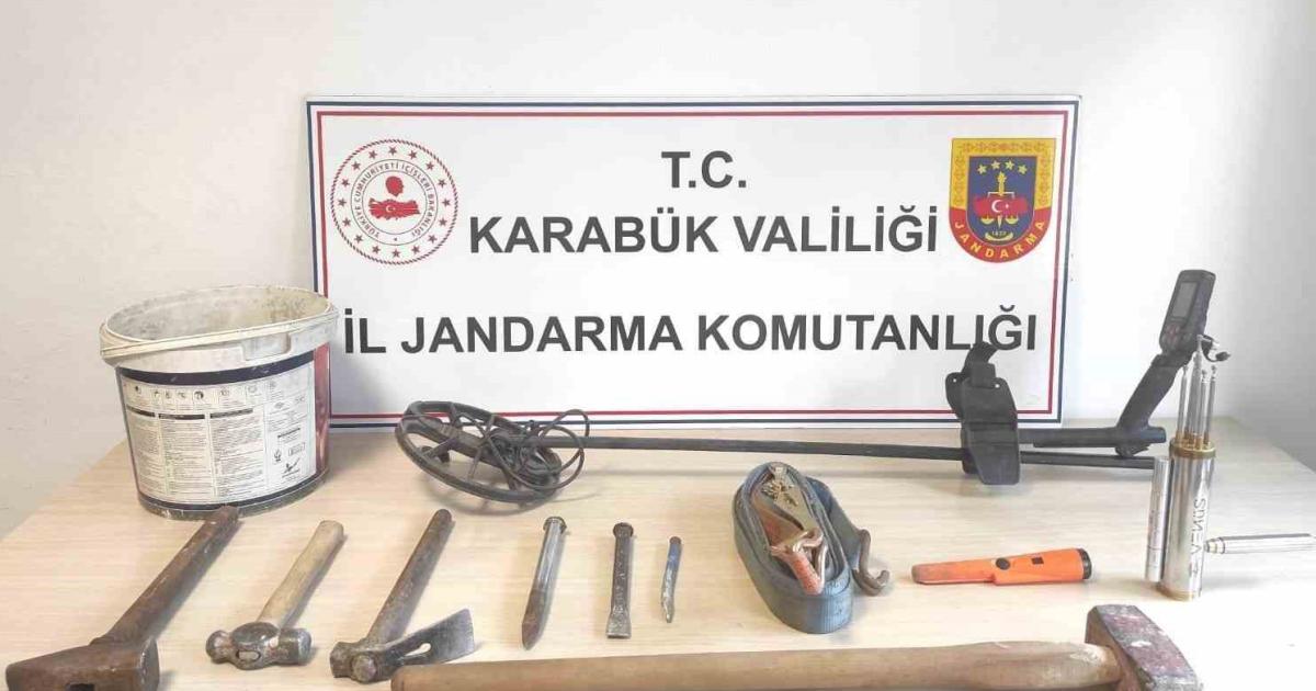 karabuk safranboluda defineci 5 kisi sucustu yakalandi qtvC7vNK.jpg