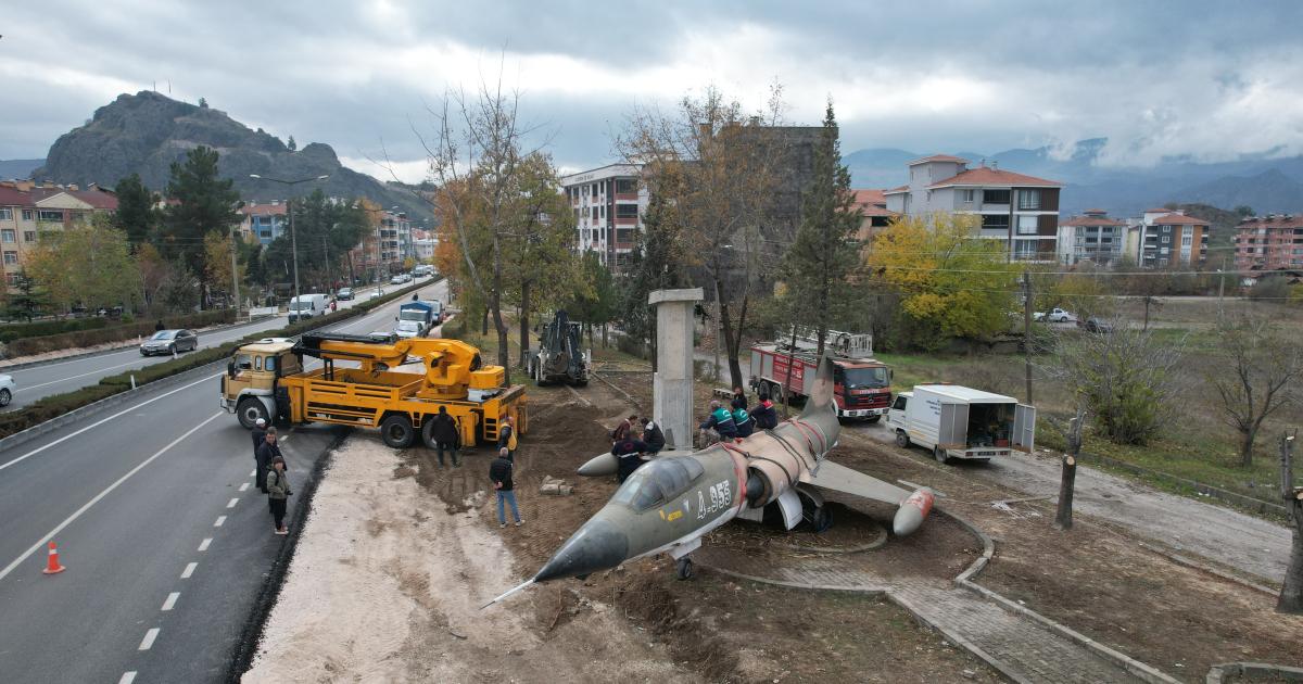 corum osmancikta neler oluyor f 104 starfighter ucagini kaldirdilar wnpYF7dQ.jpg