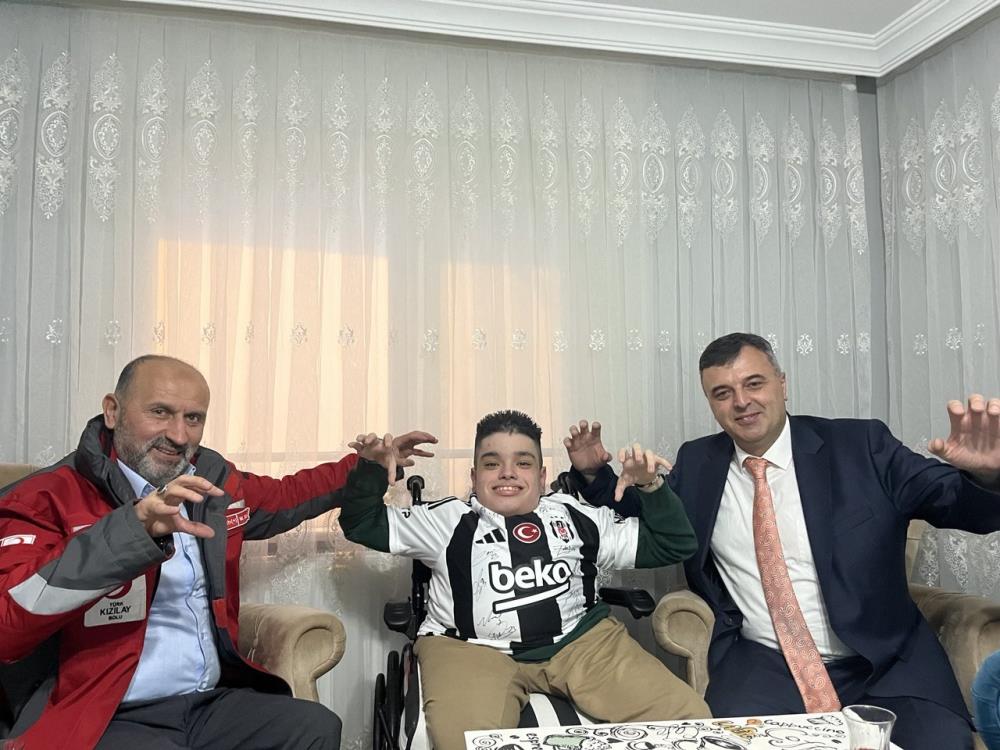 Bolu'da Özel Çocuklara Beşiktaş’tan Anlamlı Hediye