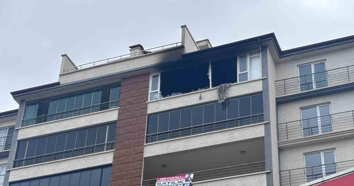 ankara altindagdaki apartmanda yangin cikti LPXNzqra.jpg