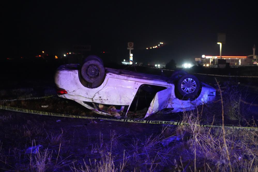 Ankara'da takla atan otomobil hurdaya döndü 2