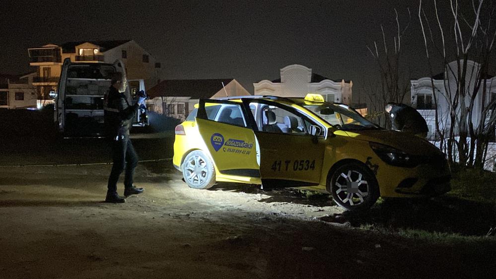 KAPAK Taksici yol kenarında boğazı kesilmiş halde bulundu