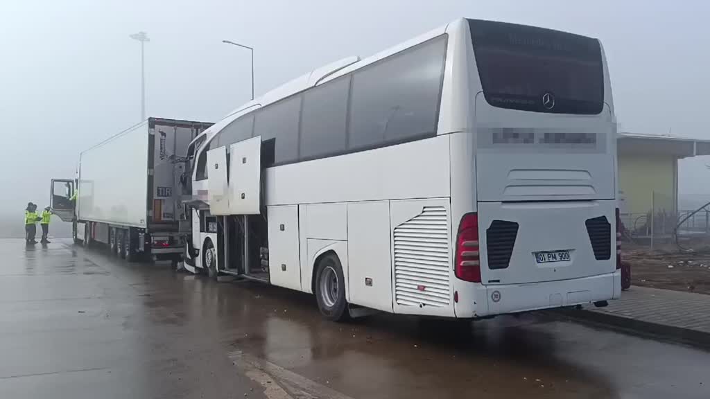 Niğde Ankara Yolunda 8 Yaralı