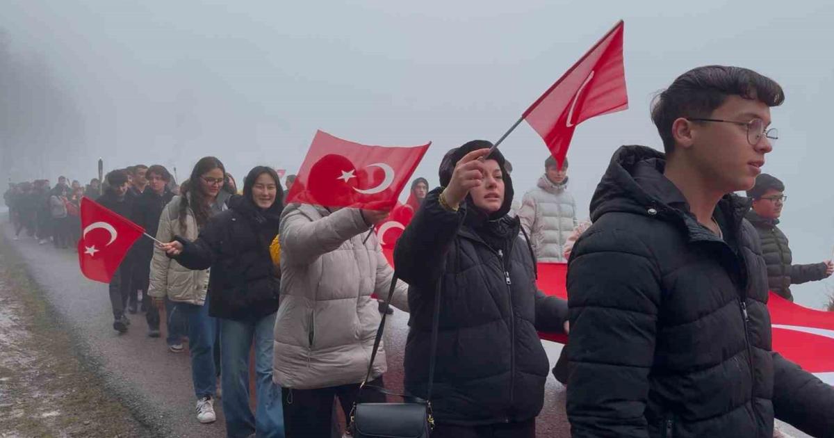 duzcede sarikamis harekatinin 110 yil donumu yuruyusu REaJKtbM.jpg