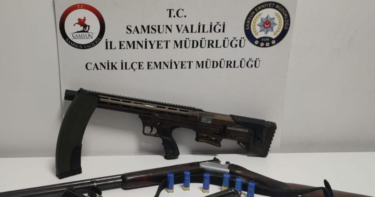 samsun canikte polise yakalandilar yT5Ol4qR.jpg