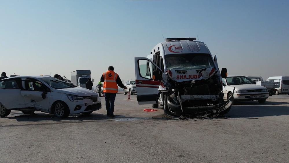 Ankara Bolu Karayolunda kaza 2'si ağır 5 yaralı