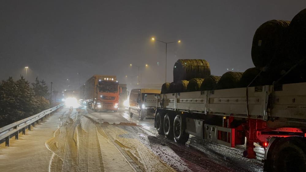 TEM’in Bolu Dağı geçişinde zincirleme kaza