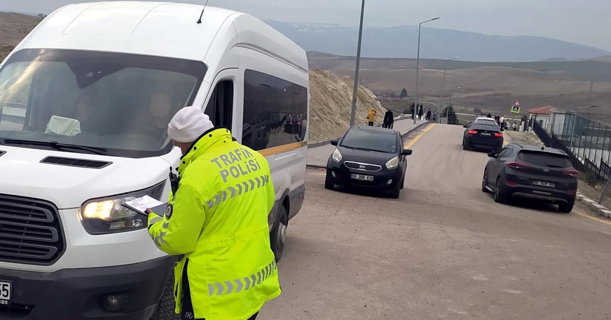 ankara beypazarinda servisleri denetlediler AjbpOD5J.jpg