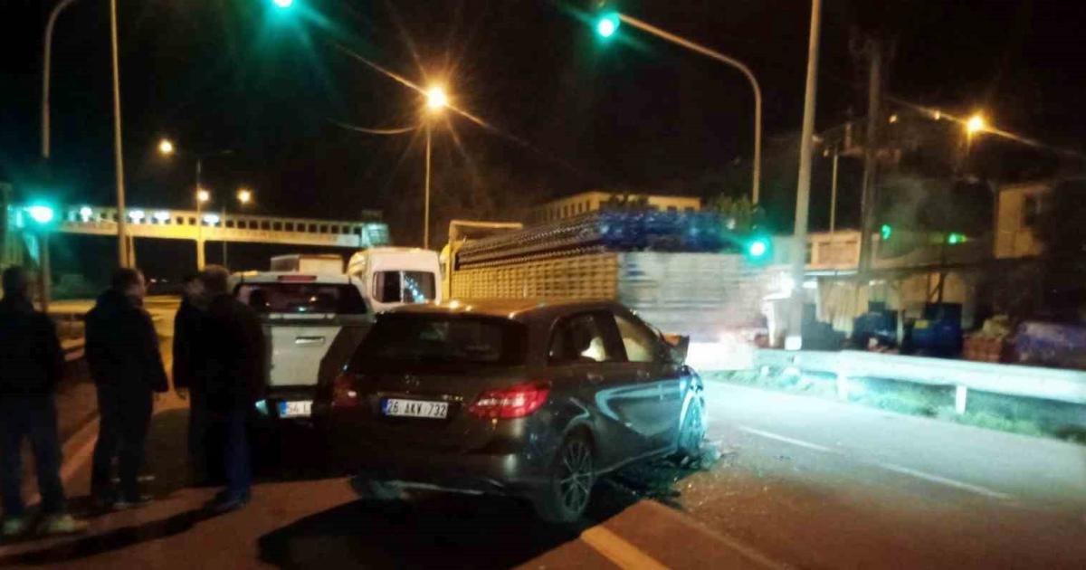 sakarya pamukovada zincirleme trafik kazasi 4PZ4wdf4.jpg