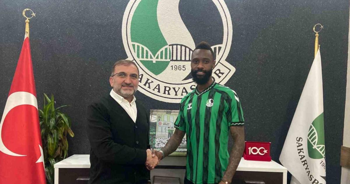 sakaryaspor nicolas nkoulouyu kadrosuna katti IlhhjjmV.jpg