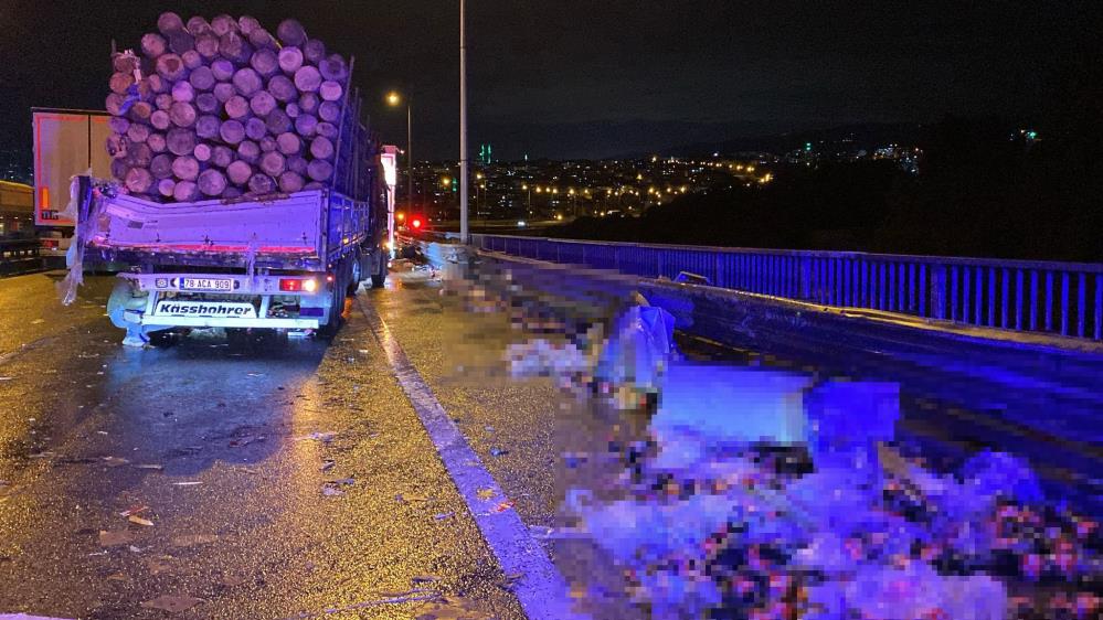 2 TEM'de feci kaza 2 ölü, 4 yaralı