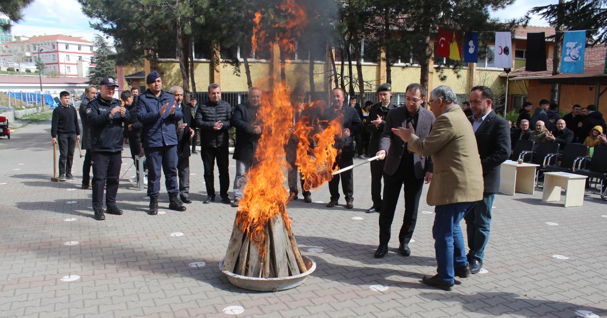 kastamonuda nevruz bayrami coskuyla kutlandi TFCgNaFf.jpg