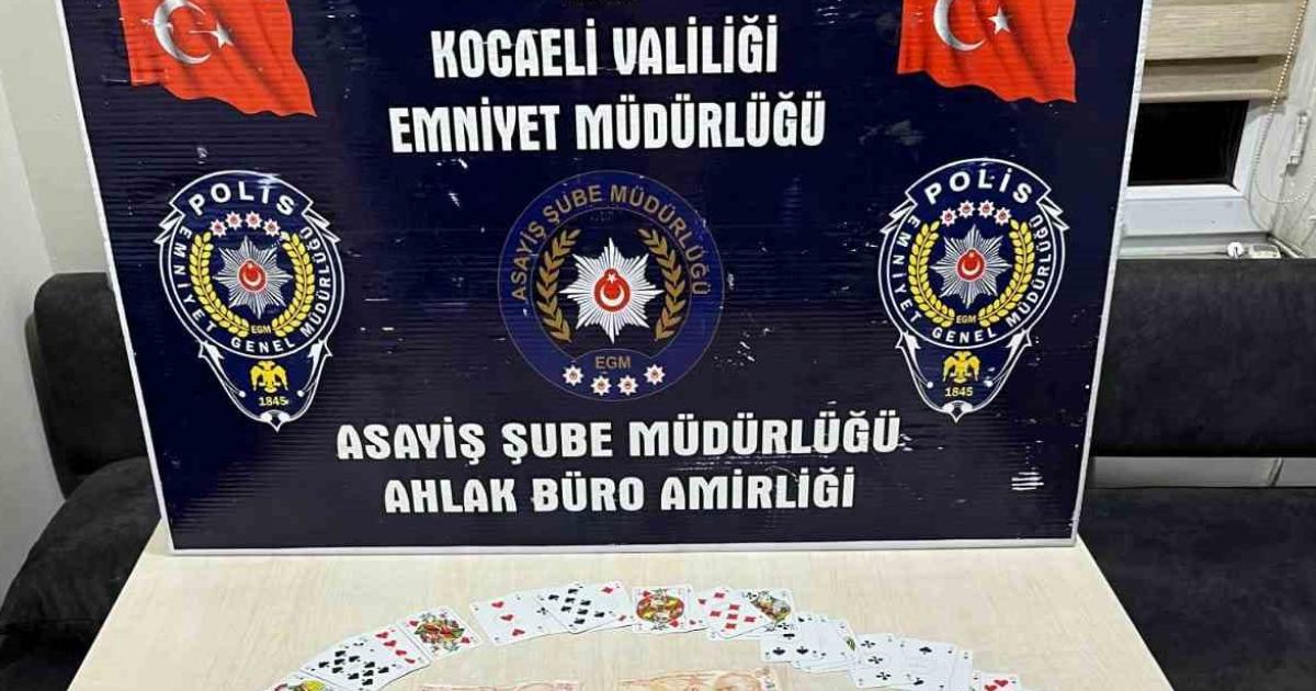 kocaeli kandirada kumarcilar yakalandi z14pAVg5.jpg